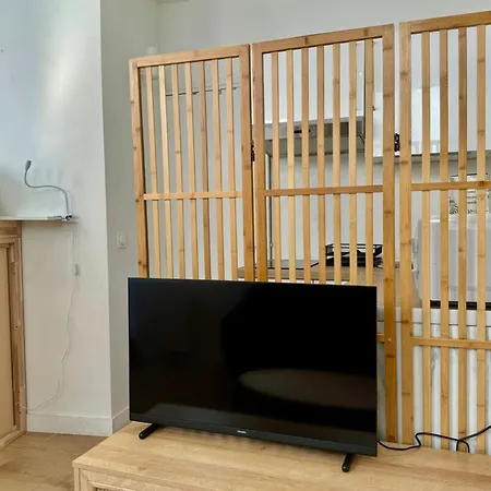 Sofia Confortable En Rdc Au Coeur De La De *