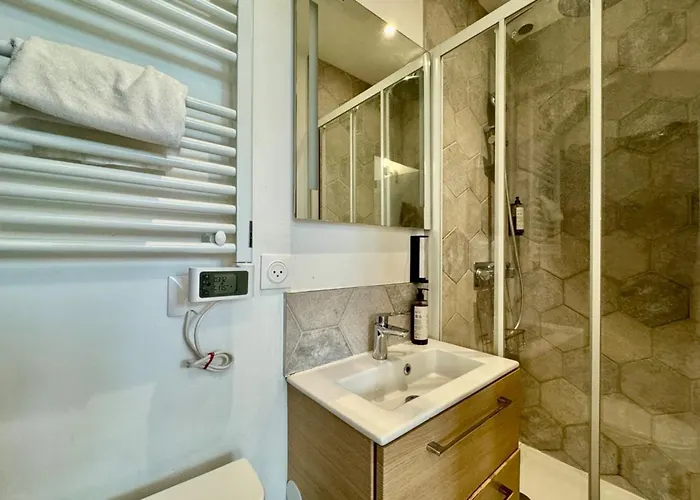 Sofia Confortable En Rdc Au Coeur De La De